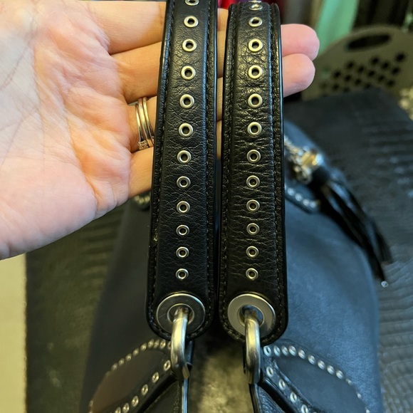 Michael Kors Brooklyn Large Shoulder Bag - Picture 8 of 15